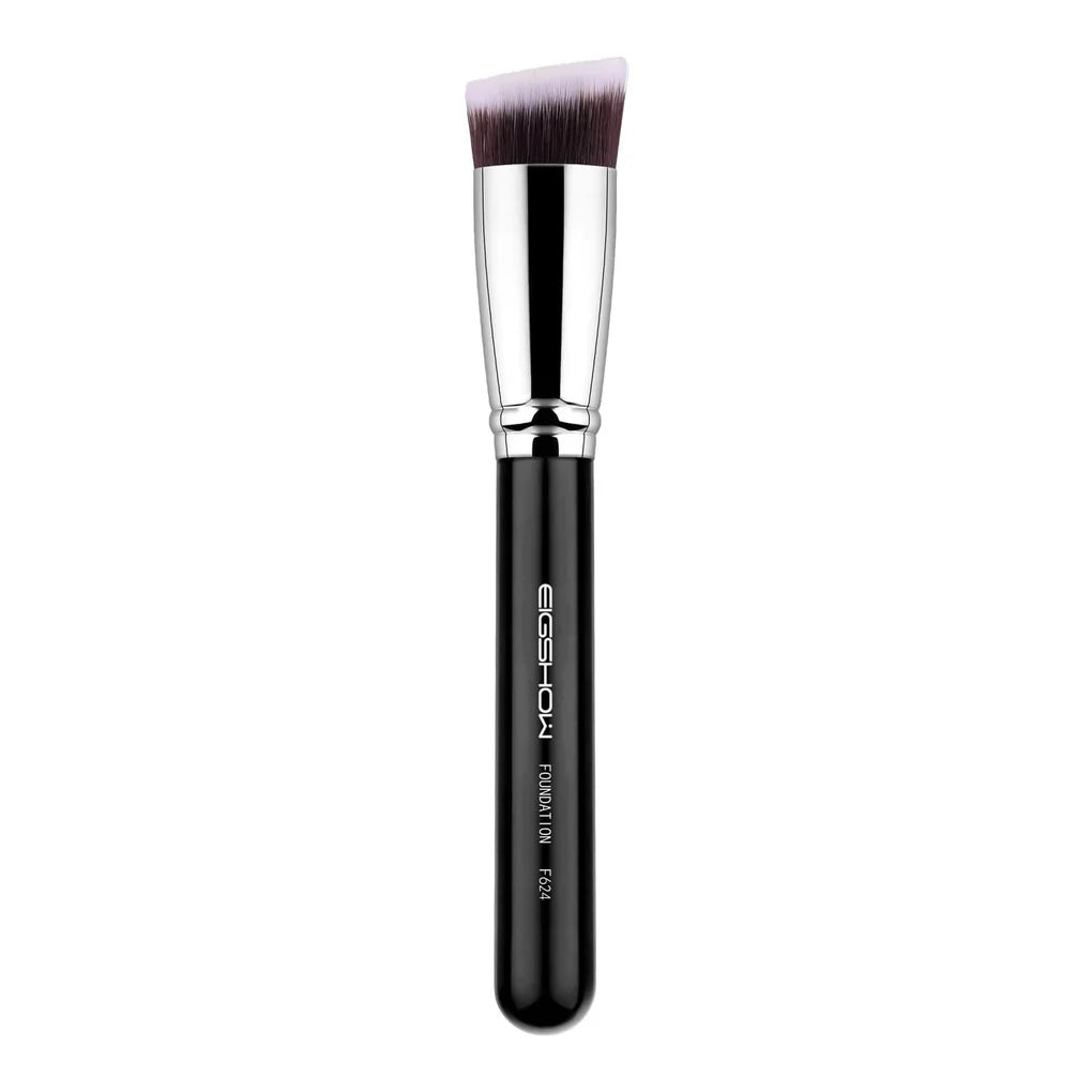 Eigshow Foundation Brush F624