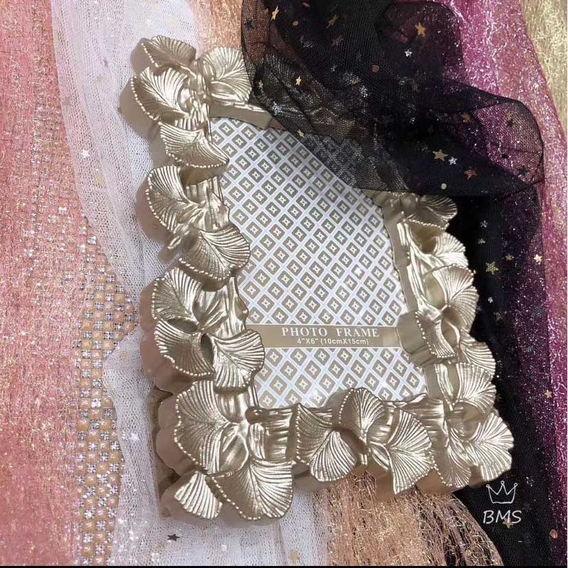 Golden Leaf Photo Frame
