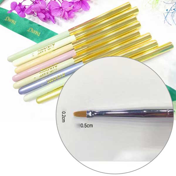 Kirame Nail Art Brush Small Oval (#4)