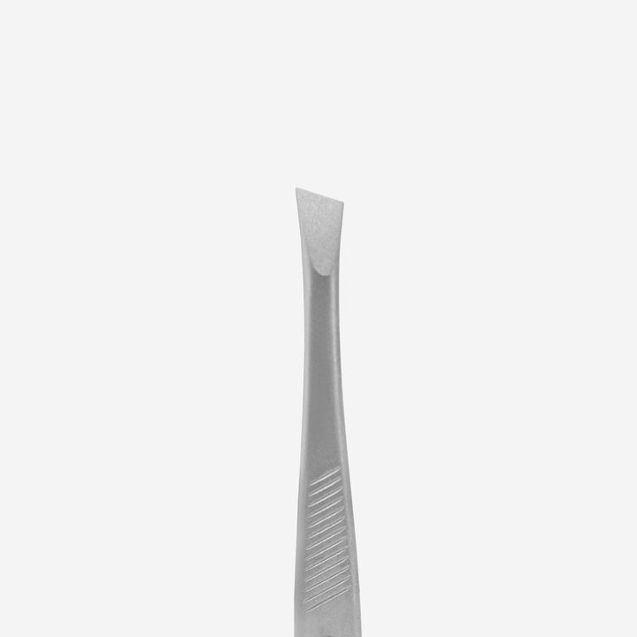 STALEKS BEAUTY & CARE 11 TYPE 3 Eyebrow tweezers wide beveled