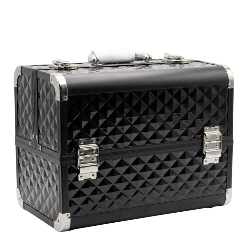 BLACK DIAMOND HAIR / MAKE UP / BEAUTY / NAIL CASE